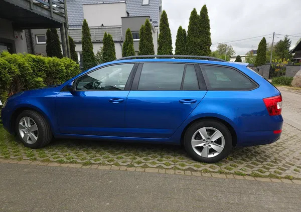 skoda Skoda Octavia cena 36900 przebieg: 218500, rok produkcji 2016 z Piwniczna-Zdrój